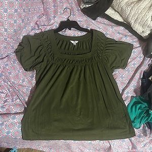 Green too never been worn